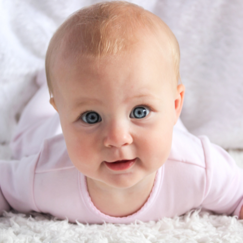 My daughter is 4 months old: can she take Omega-3?